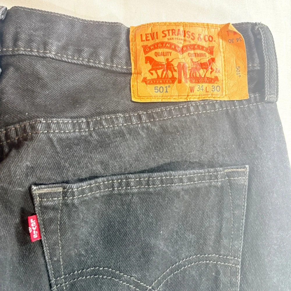 Levi's 501 Original Fit Jeans Mens 34x30 Black Straight Leg Cotton Button Fly